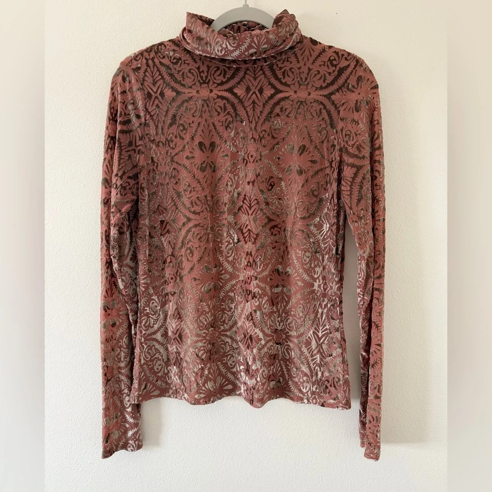 VICI Tessy Velvet Burnout Boho Printed Turtle Neck size mauve pink size XL - Picture 10 of 11
